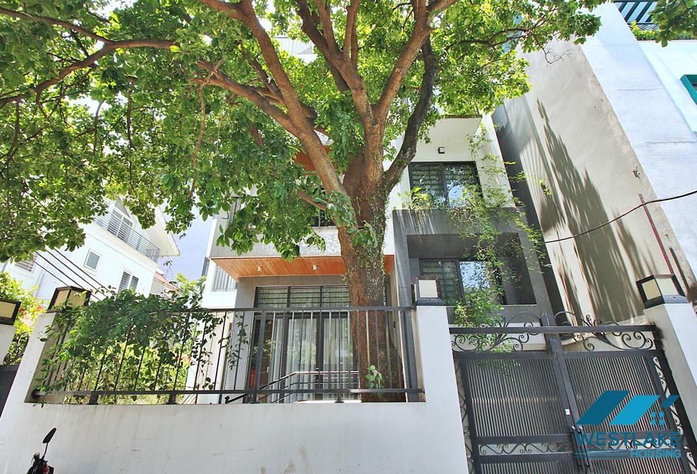 Modern and new 4 bedrooms house for rent in Dang Thai Mai st, Tay Ho, Ha Noi