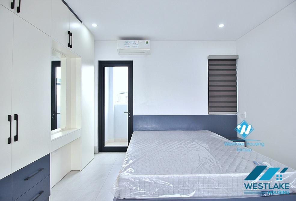 One bedroom apartment on top floor for rent in Tay Ho, Ha Noi One bedroom apartment on top floor for rent in Tay Ho, Ha Noi