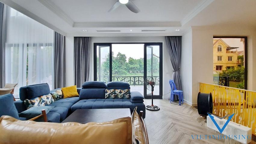 Cho thuê nhà 4 phòng ngủ tại Vinhome Riverside Long Biên