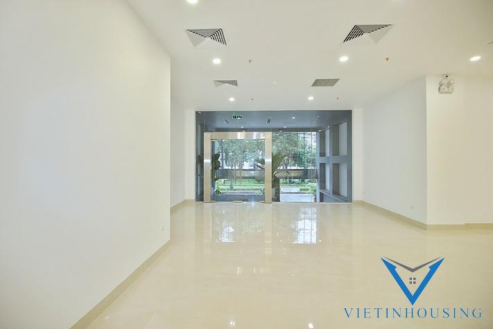 Cho Thuê Văn Phòng Rộng 170m2 Vị Trí Đẹp 1 Phòng Vệ Sinh Trên Phô Từ Hoa.Tây Hồ