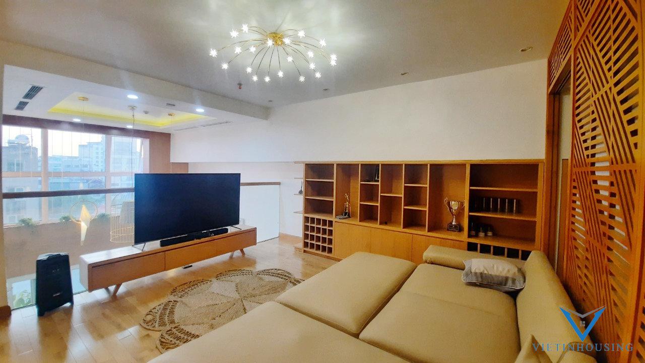 Căn hộ vip duplex 3 phòng cho thuê tại Aqual Central 44 Yên Phụ