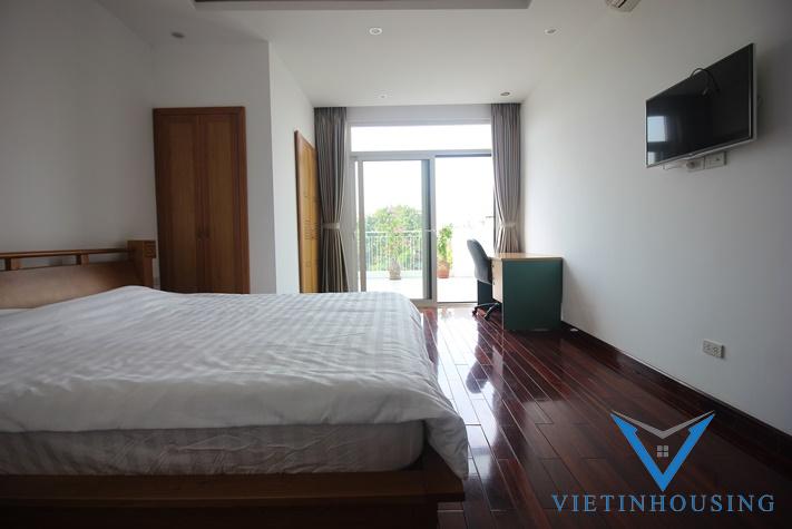 Căn Hộ 4 Phòng Ngủ 3 Phòng Tắm Rộng Đẹp View Hô Cho Thuê Trên Phố Xuân Diệu,Tây Hồ