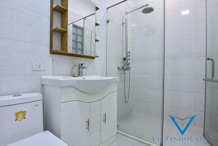 Cho Thuê Căn Hộ Duplex 2 Phòng Ngủ 2 Phòng Tắm View Hồ Trên Phố Từ Hoa.Tây Hồ