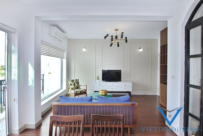 Cho Thuê Căn Hộ Duplex 2 Phòng Ngủ 2 Phòng Tắm View Hồ Trên Phố Từ Hoa.Tây Hồ