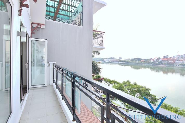 Cho Thuê Căn Hộ Duplex 2 Phòng Ngủ 2 Phòng Tắm View Hồ Trên Phố Từ Hoa.Tây Hồ