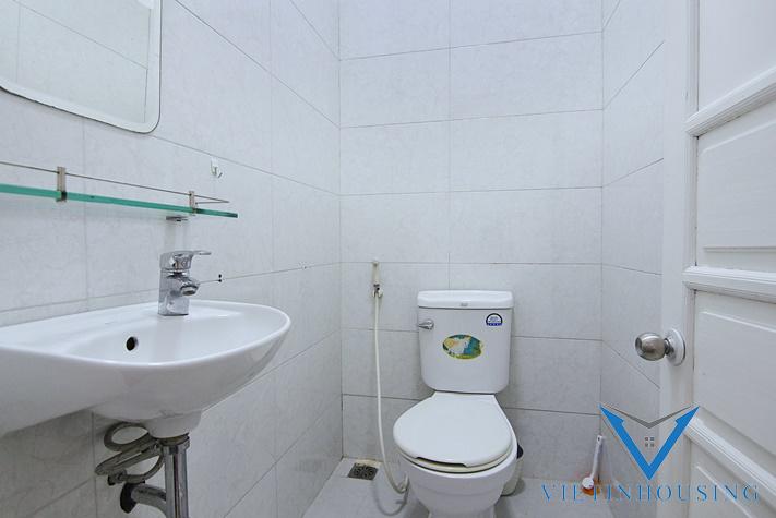 Cho Thuê Căn Hộ Duplex 2 Phòng Ngủ 2 Phòng Tắm View Hồ Trên Phố Từ Hoa.Tây Hồ