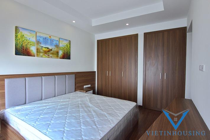 Căn Hộ Đẹp Hiện Đại View Hồ 3 Phòng Ngủ 2 Phòng Tắm Cho Thuê Tại Phố Xuân Diệu.Tây Hồ