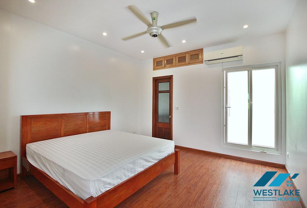 A beautifull house with lake view for rent in Tu Hoa st, Tay Ho District