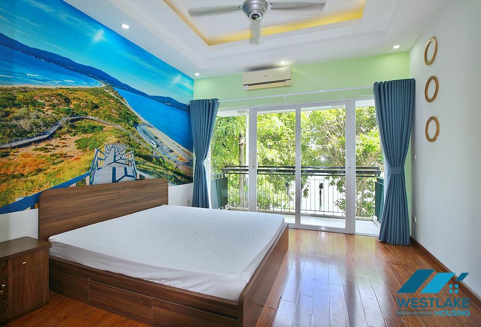 A beautifull house with lake view for rent in Tu Hoa st, Tay Ho District