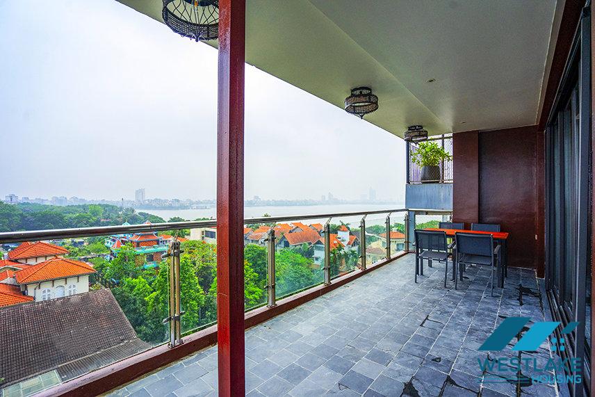 High floor and spacious 3 bedrooms apartment for rent in Dang Thai Mai, Tay Ho