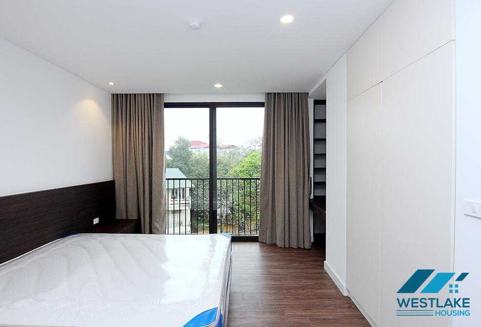 Lake view and morden 2 beds apartment for rent in To Ngoc Van st, Tay Ho