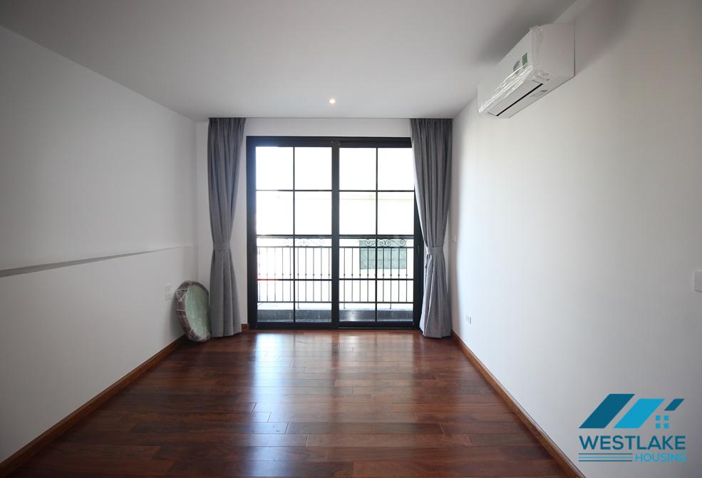 Duplex apartment with 3 bedrooms apartment for rent in Tay Ho District