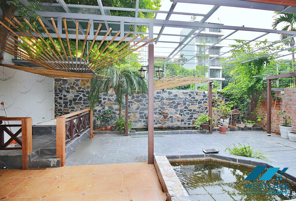 House with nice courtyard for rent in Dang Thai Mai st, Tay Ho District