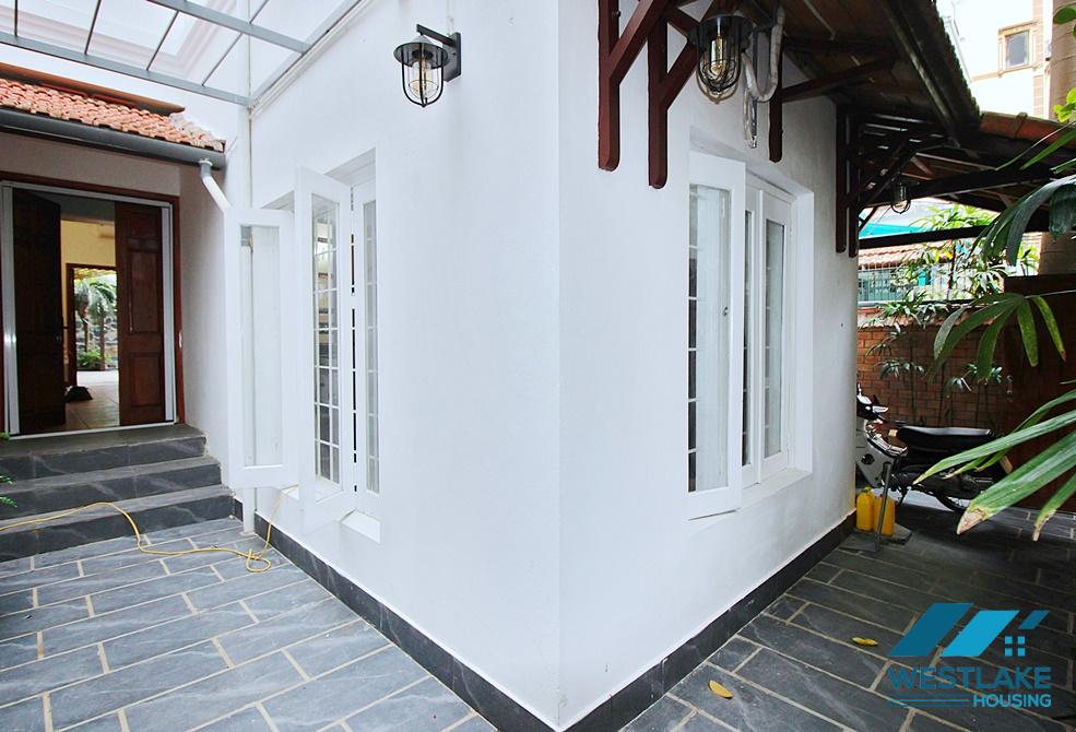 House with nice courtyard for rent in Dang Thai Mai st, Tay Ho District