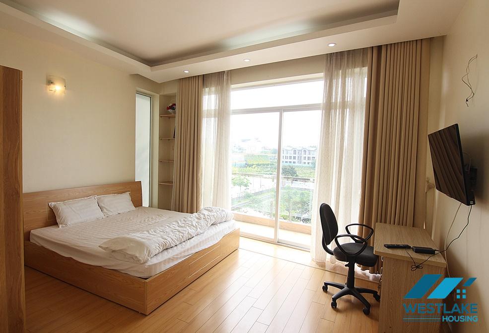 Spacious 2 bedroom with lake view in Trinh cong son