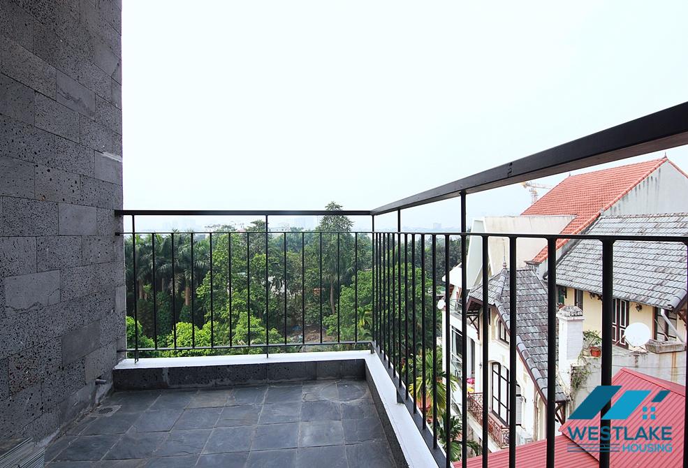 Bright and spacious 4beds apartment for rent in Dang Thai Mai st, Tay Ho