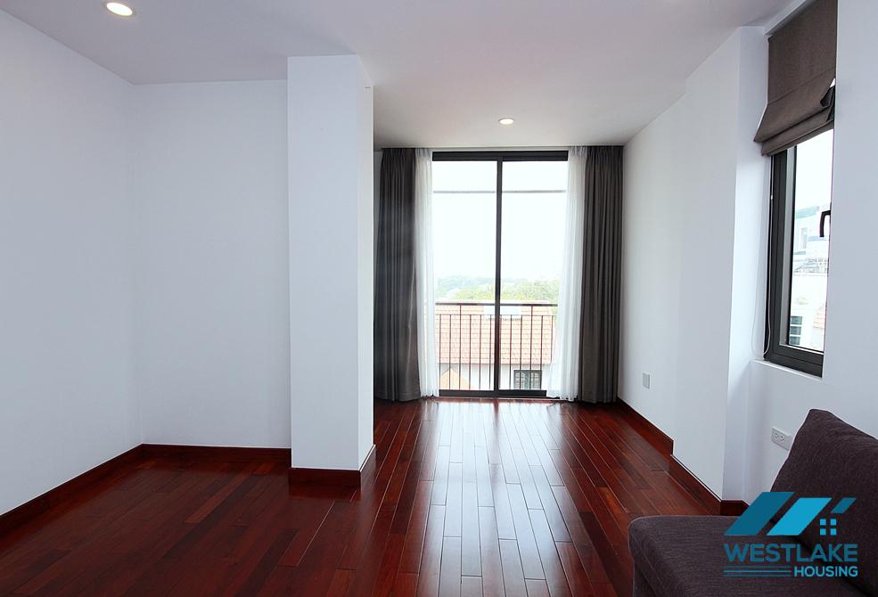 Bright and spacious 4beds apartment for rent in Dang Thai Mai st, Tay Ho