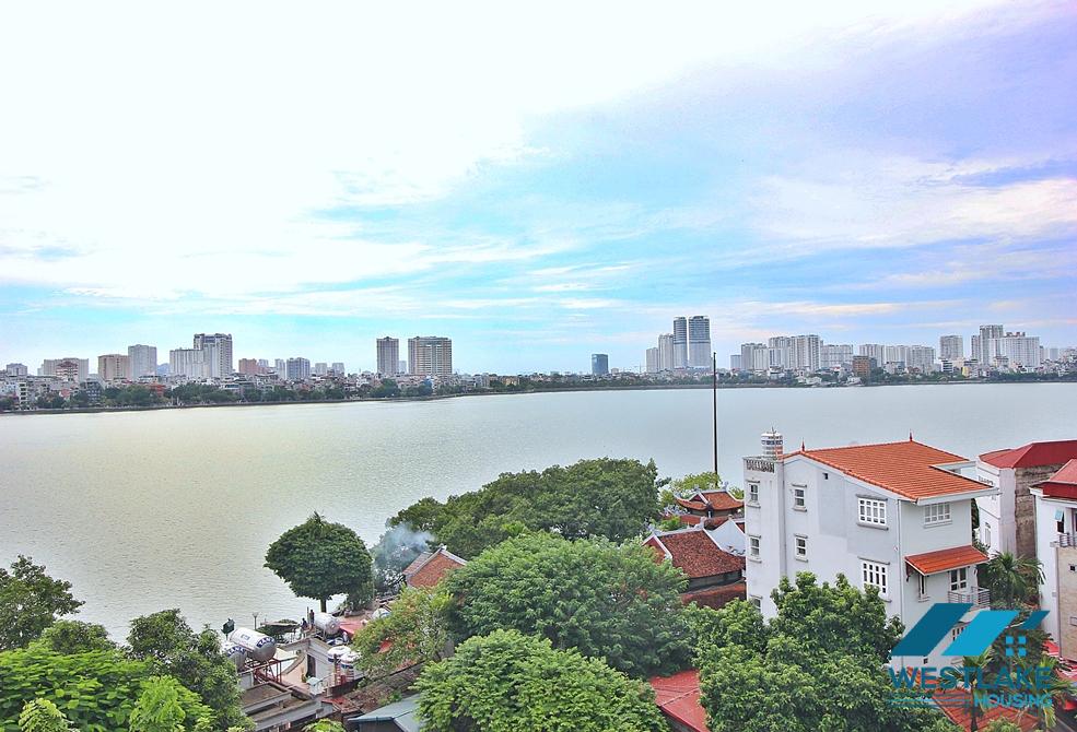 High floor and luxury 2beds apartment for rent in Dang Thai Mai st, Tay Ho