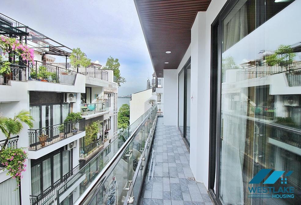 Brand new 3 bedrooms apartment for rent in Dang Thai Mai st, Tay Ho