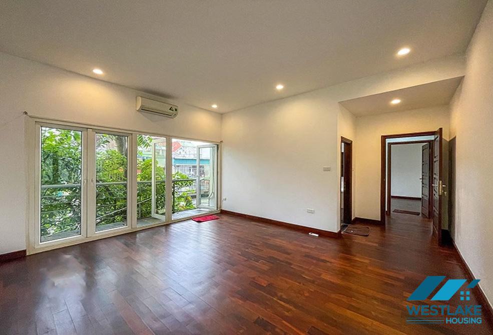 Bright house for rent with 4 bedroom on Ngoc Thuy street, Long Bien.