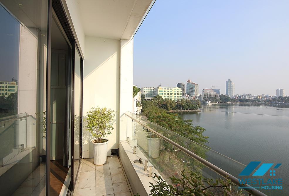 Lake view 02 bedrooms apartment for rent in Tay Ho district