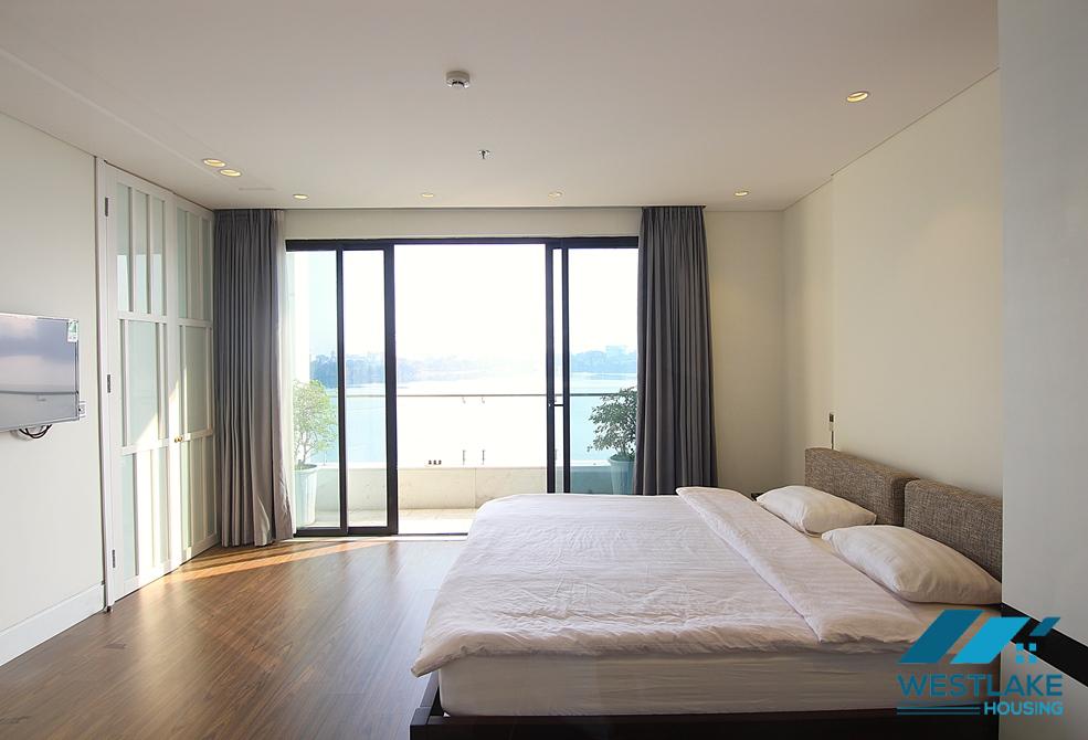 Lake view 02 bedrooms apartment for rent in Tay Ho district