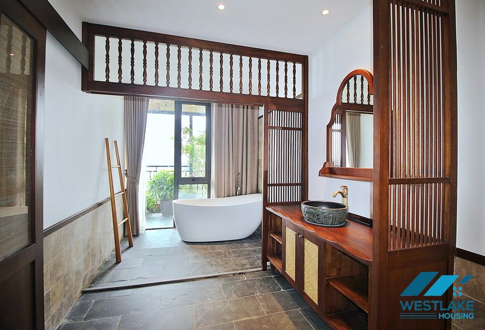 Lake view duplex 4 beds apartment for rent in Quang Khanh st, Tay Ho