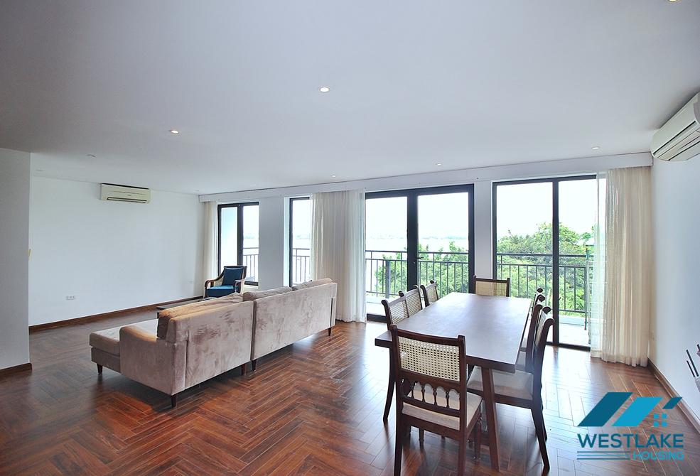 Lake view duplex 4 beds apartment for rent in Quang Khanh st, Tay Ho