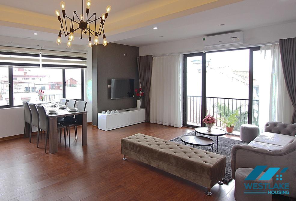 Lovely apartment for rent on Xuan Dieu, Tay Ho