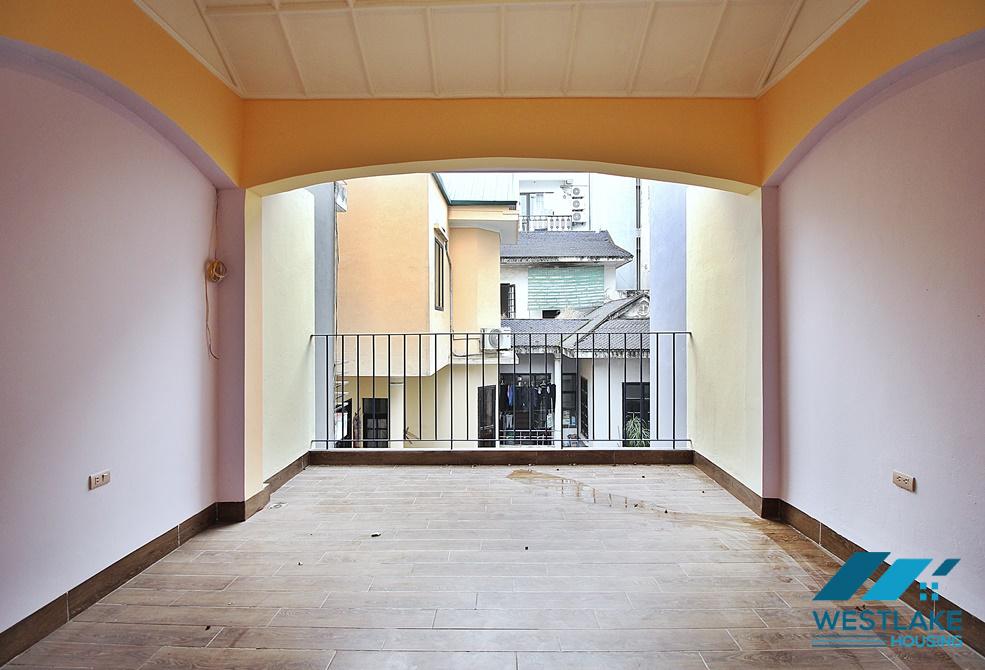 Renovated 3 bedrooms house for rent in Tu Hoa street, Tay Ho