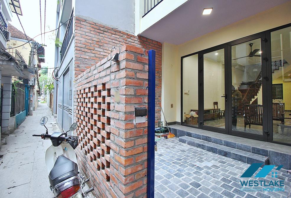 Renovated 3 bedrooms house for rent in Tu Hoa street, Tay Ho